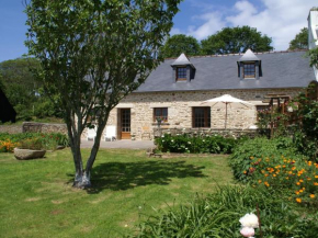Holiday home with enclosed garden